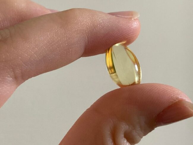 ✨極鮮高濃度魚油-來自挪威的頂級新鮮魚油🐟✨✅提供人體黃金比例 → EPA：DHA = 3：2，SGS檢驗 Omega-3 含量高達94%，業界最低氧化指標✅天然rTG型式，小分子好吸收✅榮獲4大永續認證 → 配額管理、不過度捕撈✅鋁片密封、獨立包裝，維持魚油新鮮度