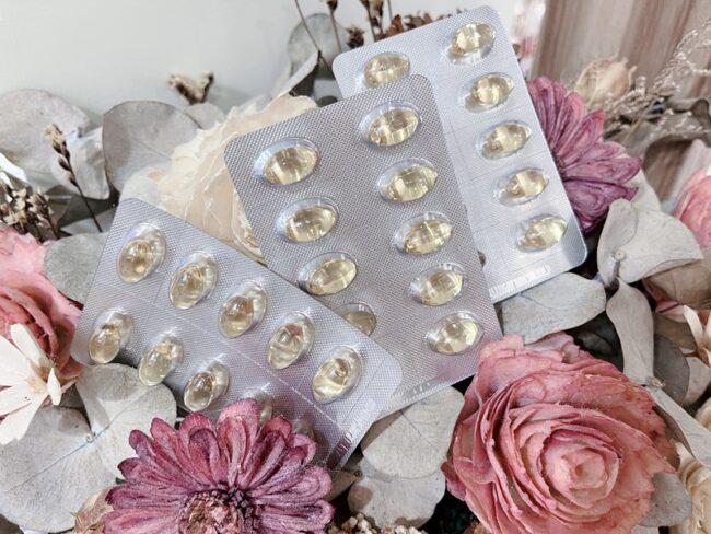 ✨極鮮高濃度魚油-來自挪威的頂級新鮮魚油🐟✨✅提供人體黃金比例 → EPA：DHA = 3：2，SGS檢驗 Omega-3 含量高達94%，業界最低氧化指標✅天然rTG型式，小分子好吸收✅榮獲4大永續認證 → 配額管理、不過度捕撈✅鋁片密封、獨立包裝，維持魚油新鮮度