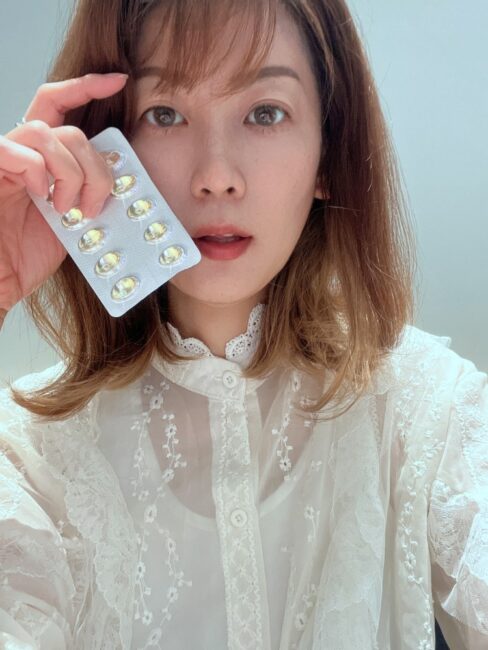 ✨極鮮高濃度魚油-來自挪威的頂級新鮮魚油🐟✨✅提供人體黃金比例 → EPA：DHA = 3：2，SGS檢驗 Omega-3 含量高達94%，業界最低氧化指標✅天然rTG型式，小分子好吸收✅榮獲4大永續認證 → 配額管理、不過度捕撈✅鋁片密封、獨立包裝，維持魚油新鮮度