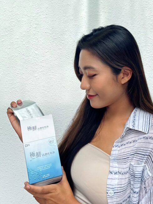 ✨高濃度魚油-來自挪威的頂級新鮮魚油🐟✨✅提供人體黃金比例 → EPA：DHA = 3：2，SGS檢驗 Omega-3 含量高達94%，業界最低氧化指標✅天然rTG型式，小分子好吸收✅榮獲4大永續認證 → 配額管理、不過度捕撈✅鋁片密封、獨立包裝，維持魚油新鮮度